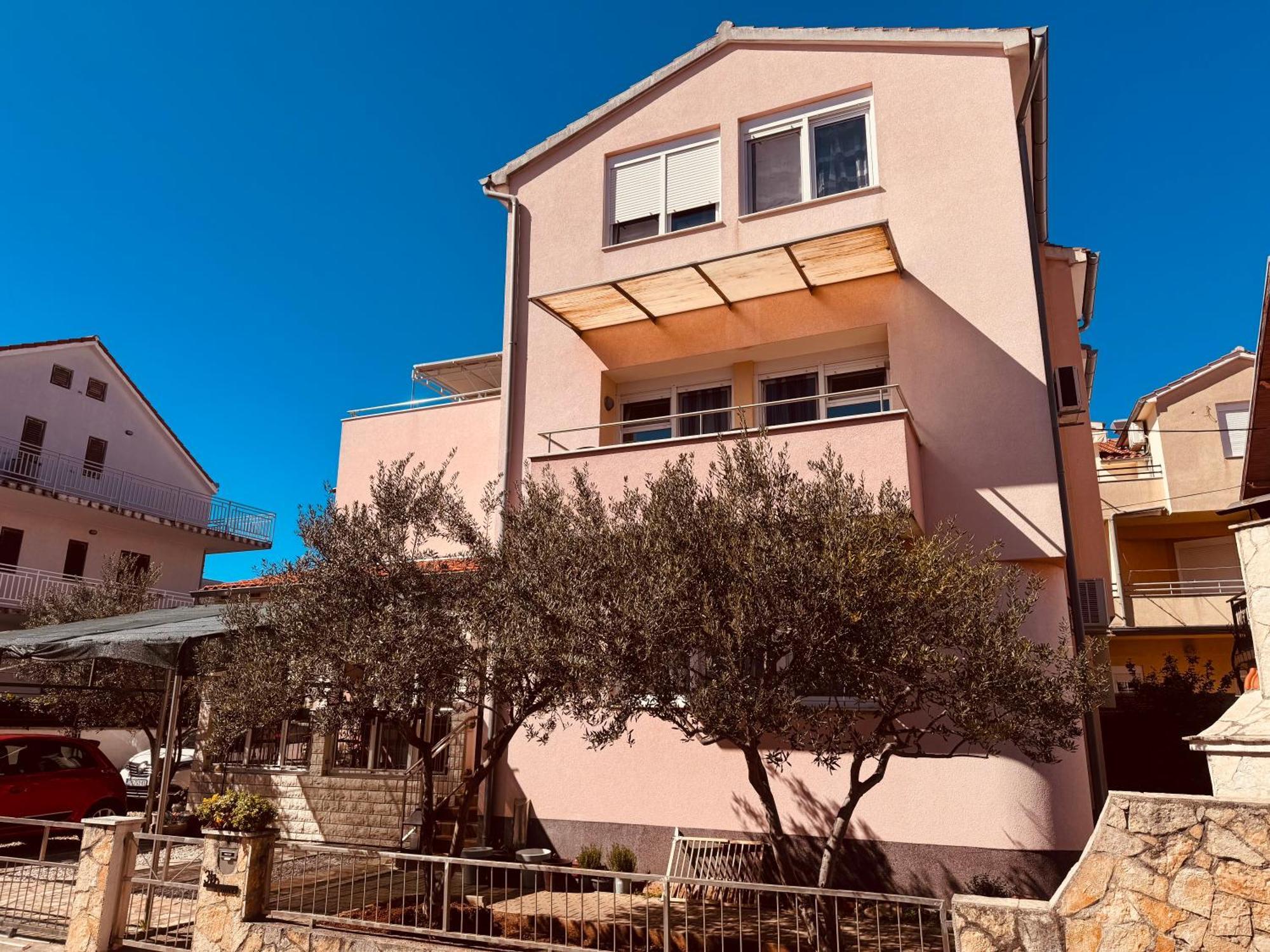 Hope Apartments Vodice Esterno foto
